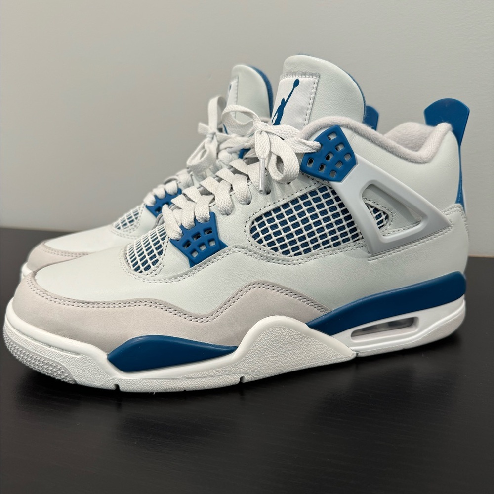 Jordan 4 Retro Military Blue